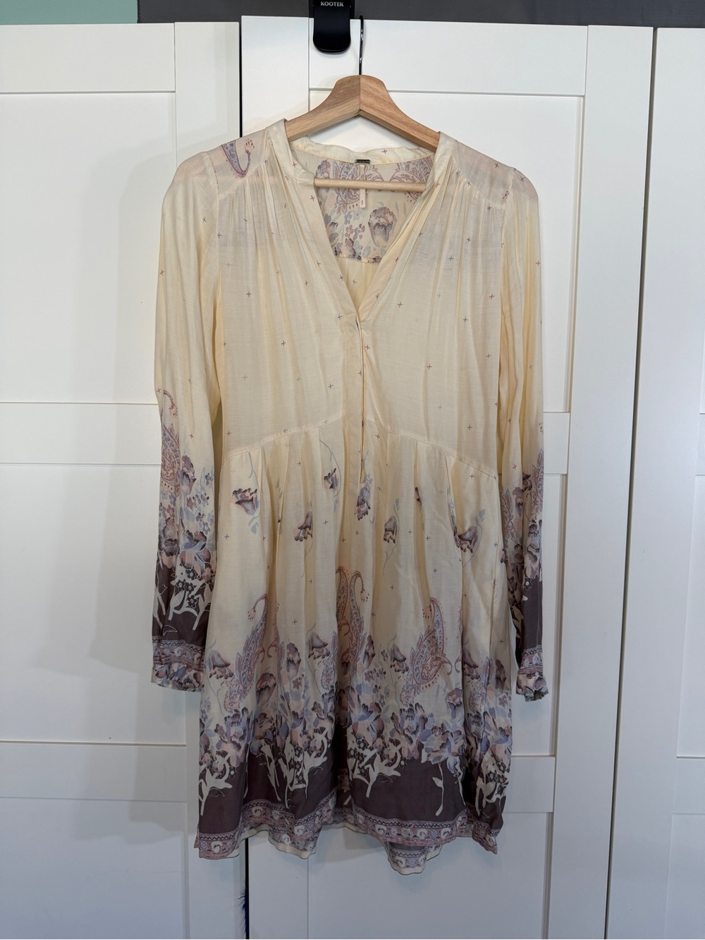 Free People Cream Blouse with Mauve and Dusty Blue Floral Trim B7